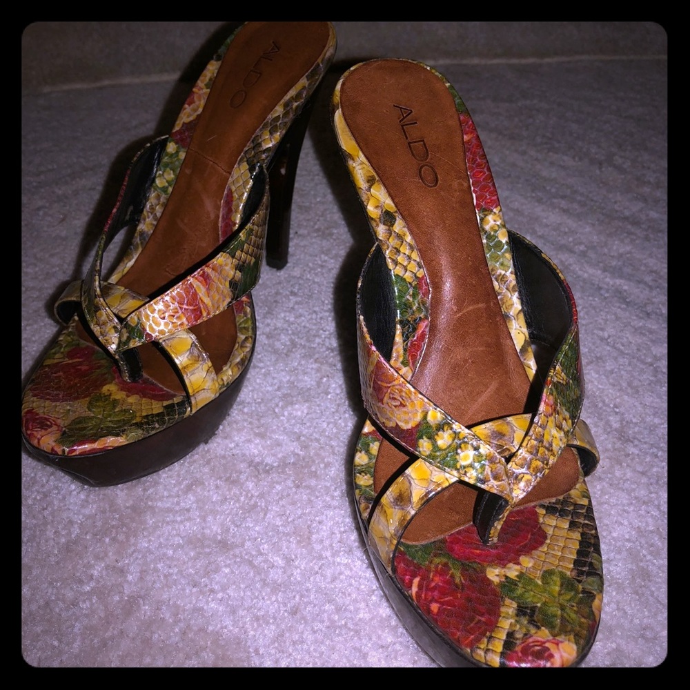 Aldo alligator heels